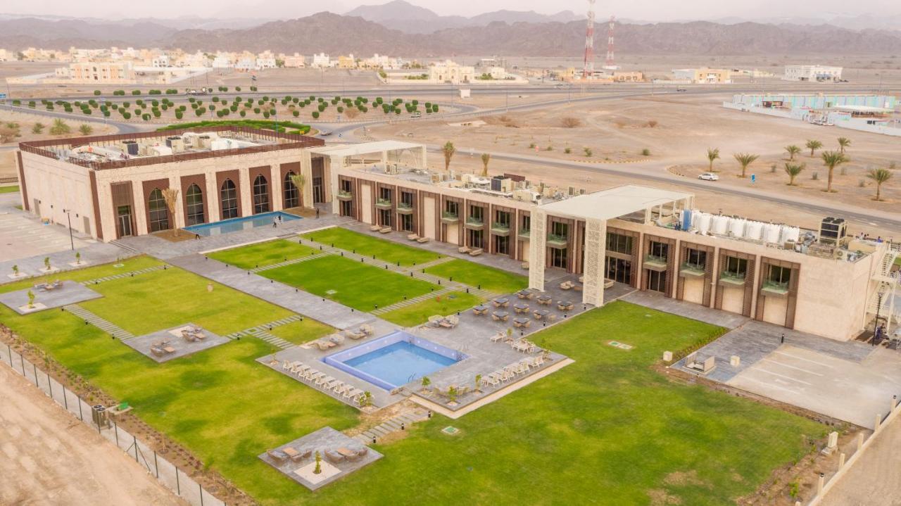 Hotel استراحة الفيحاء Al Feyhaa Resthouse Samail Exterior foto